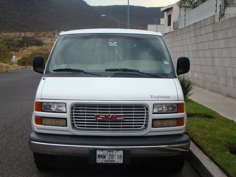 GMC Savana technical specifications and fuel economy